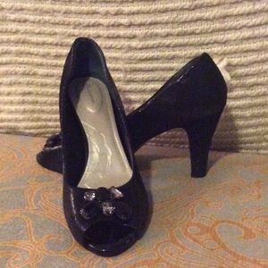 Giani Bernini Peep Toe Pumps